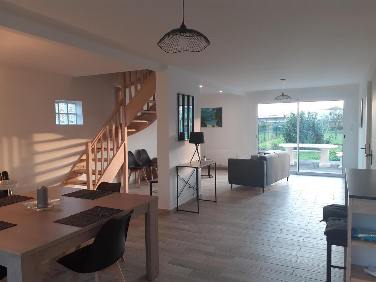 Le Gambetta Villa Flixecourt Bagian luar foto